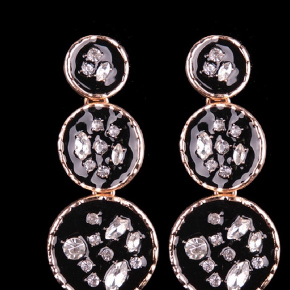 Rhinestone gray earrings velvet - Picture 2 of 3